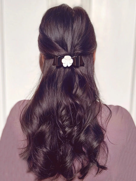 Paris Mode - Camellia Pearl Small Black Bow Hair Clip