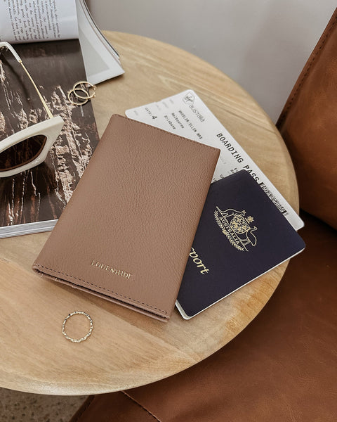 LouenHide - Venice Passport Holder