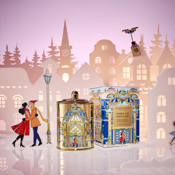 GLASSHOUSE - UNDER THE MISTLETOE CANDLE 380G