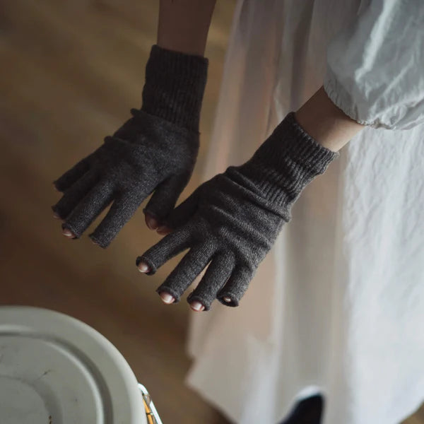 Memeri - Merino Wool Fingerless Gloves